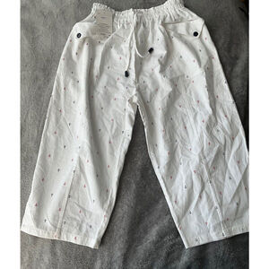 White Diamonds, Womens White Capri Pants, Size XL, Draw String w/ Anchor Accents
